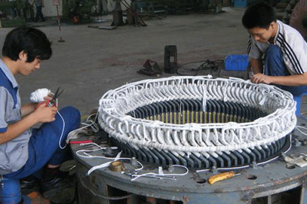 西安西瑪高壓電機(jī)外殼帶電的主要原因和過程解析。